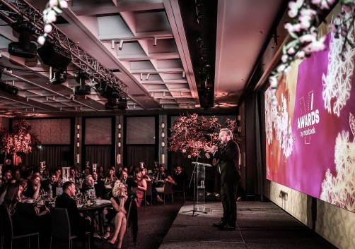 V awards