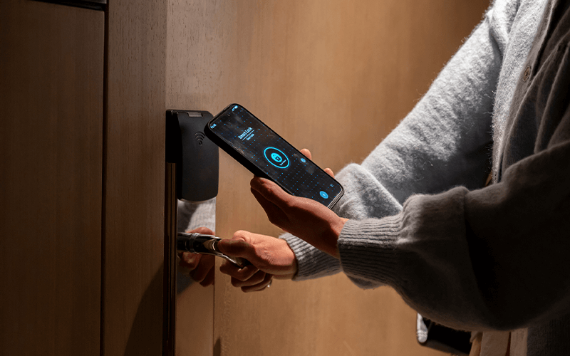 Hotel tech image CN