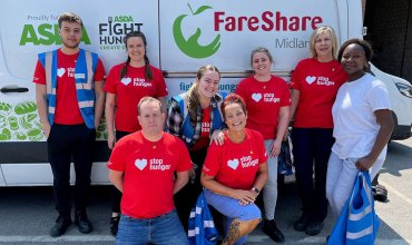 Sodexo-FareShare-volunteers