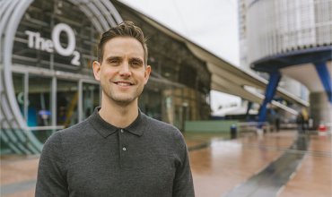robbie-O2-director
